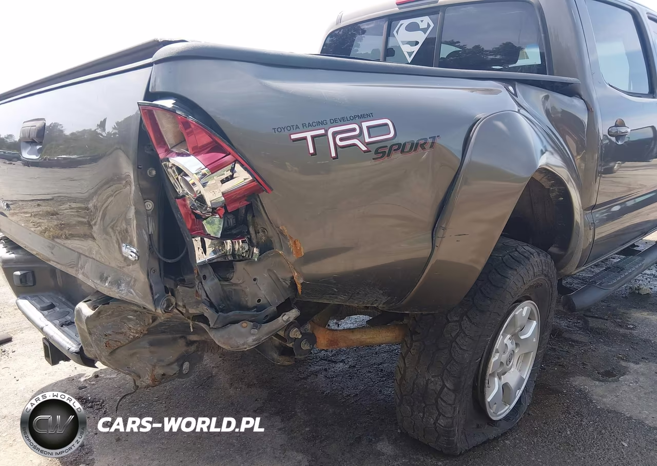 2013 Toyota Tacoma Base V6 VIN:5TFLU4ENXDX073774 - 6