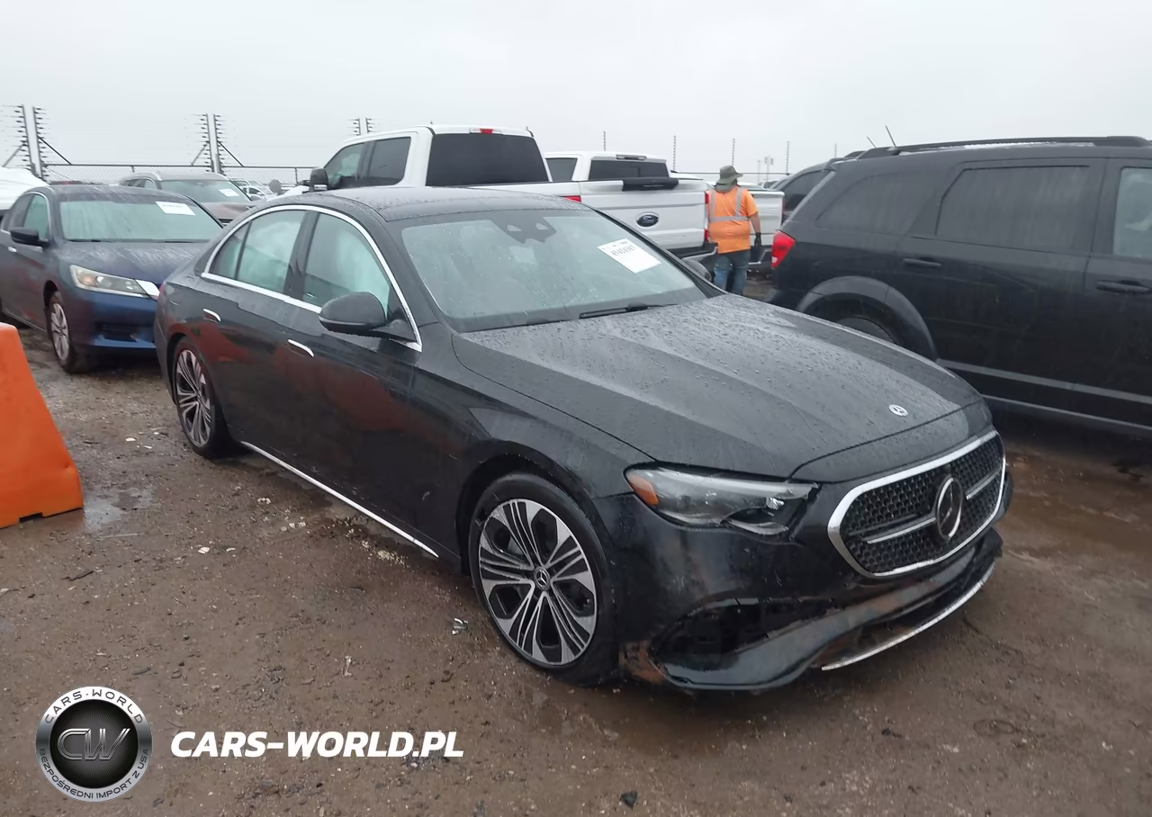 2026 Mercedes-Benz E 450 4Matic – zdjęcie 1 z 16