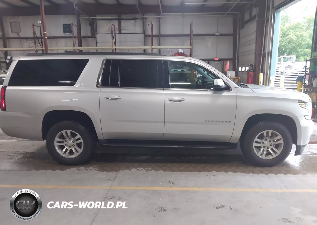 2020 Chevrolet Suburban 4Wd Ls VIN:1GNSKGKC4LR299924 - 13