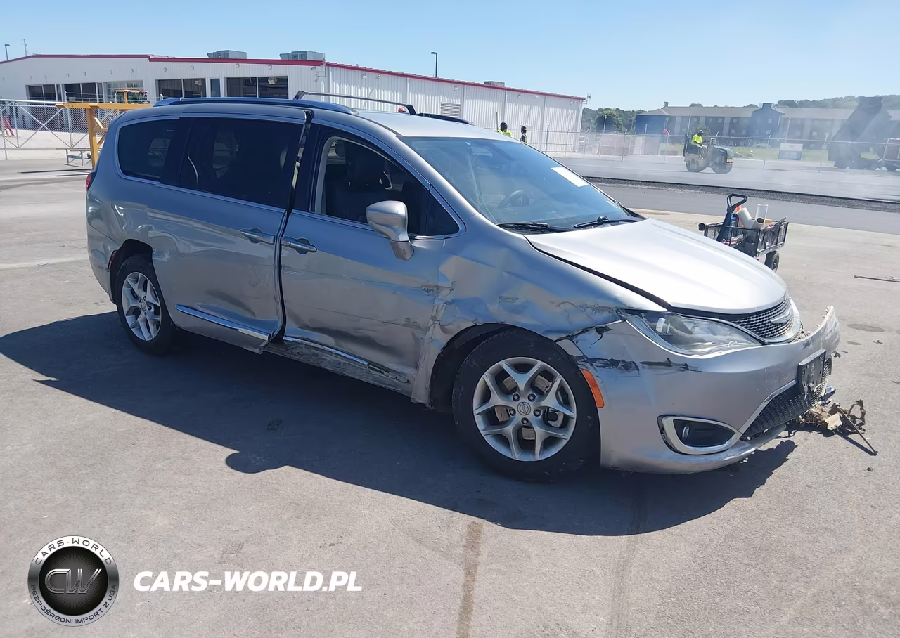 2020 Chrysler Pacifica Touring L