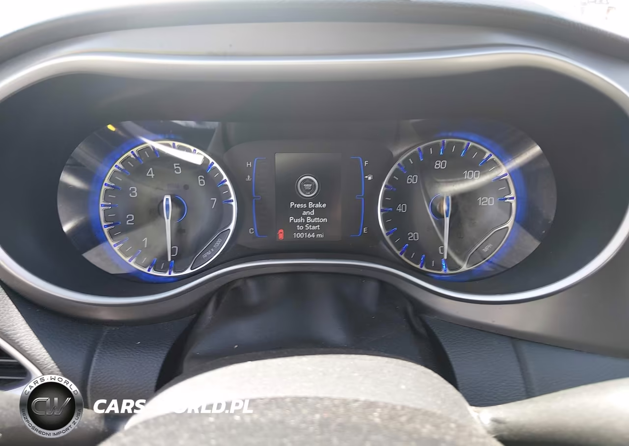 2020 Chrysler Pacifica Touring L VIN:2C4RC1BG4LR113734 - 7