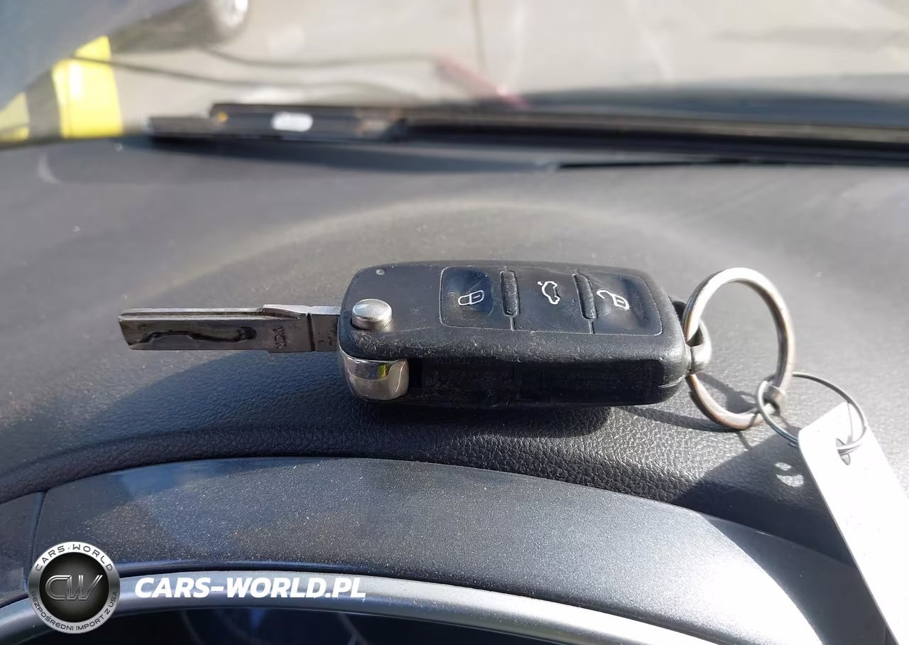 2014 Volkswagen Beetle 1.8T VIN:3VW507AT9EM819971 - 11