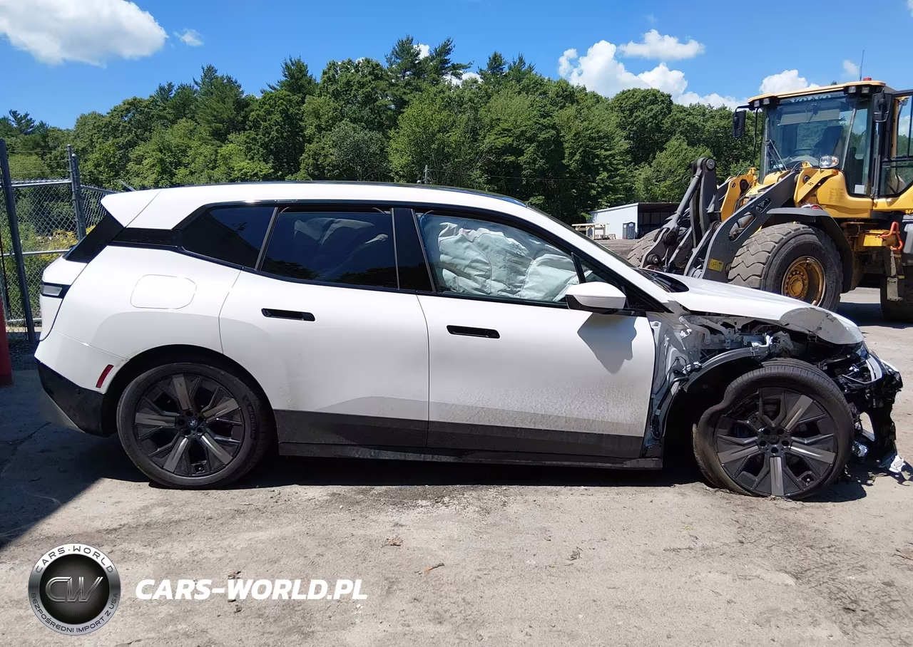 2025 BMW Ix xDrive50 VIN:WB523CF05SCU31200 - 14