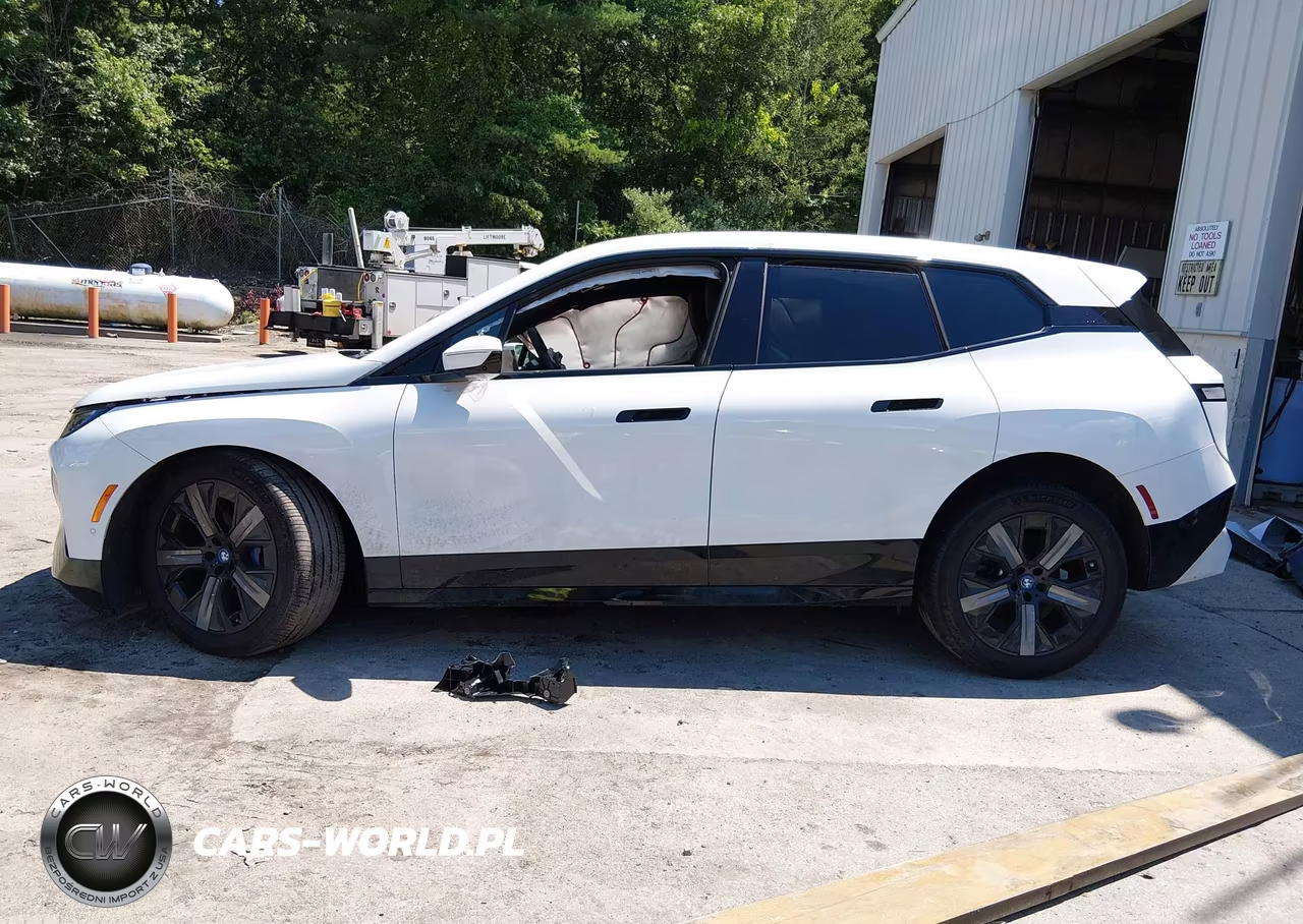 2025 BMW Ix xDrive50 VIN:WB523CF05SCU31200 - 15