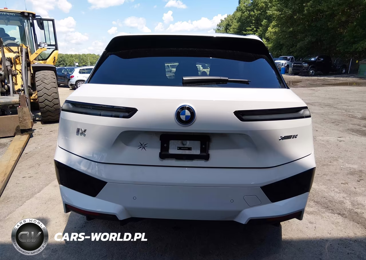 2025 BMW Ix xDrive50 VIN:WB523CF05SCU31200 - 17