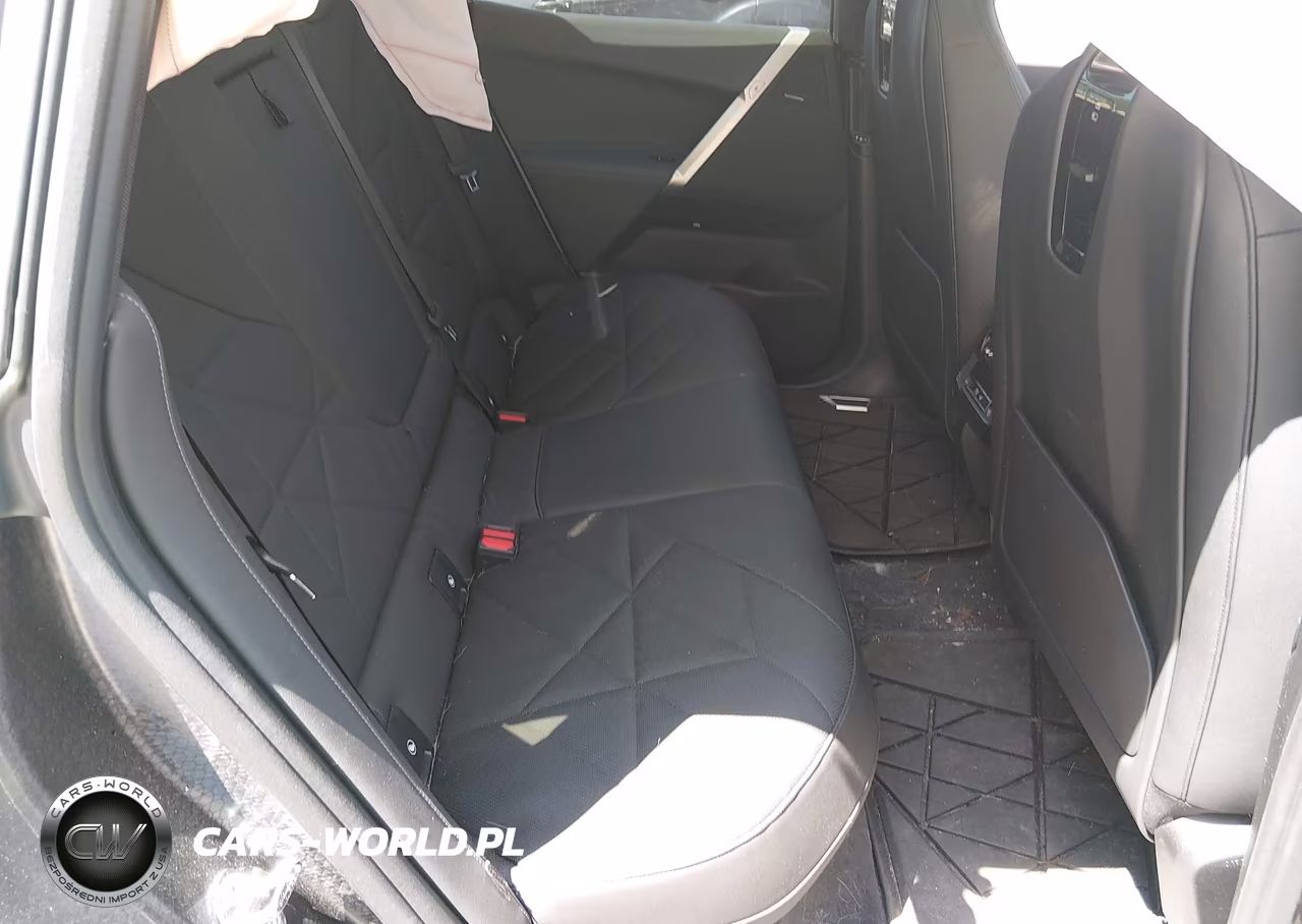 2025 BMW Ix xDrive50 VIN:WB523CF05SCU31200 - 8