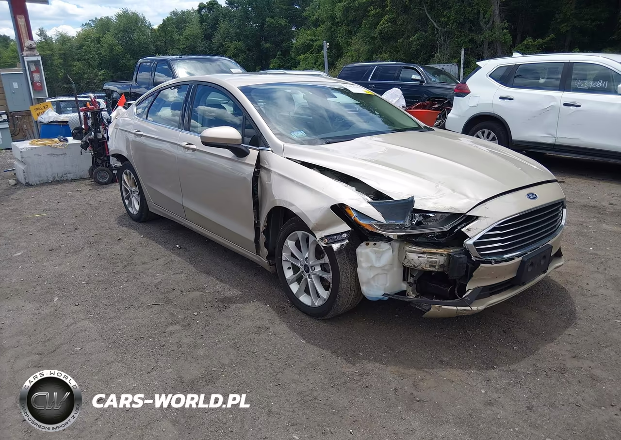 2019 Ford Fusion Hybrid Se – zdjęcie 1 z 17