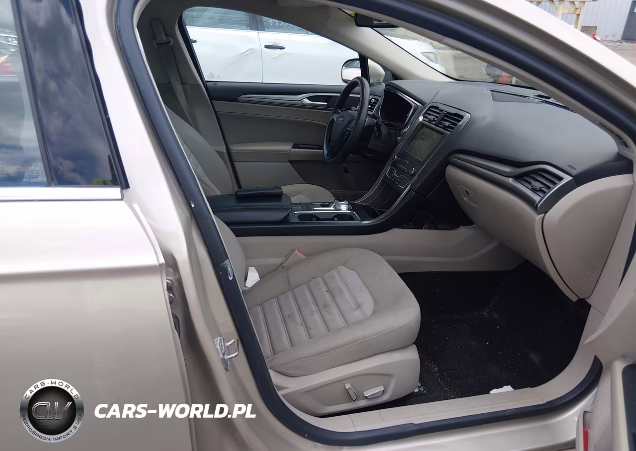2019 Ford Fusion Hybrid Se VIN:3FA6P0LU8KR156669 - 5