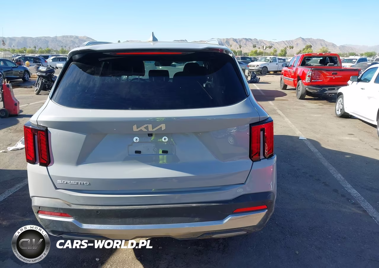 2025 Kia Sorento S VIN:5XYRL4JCXSG369007 - 17