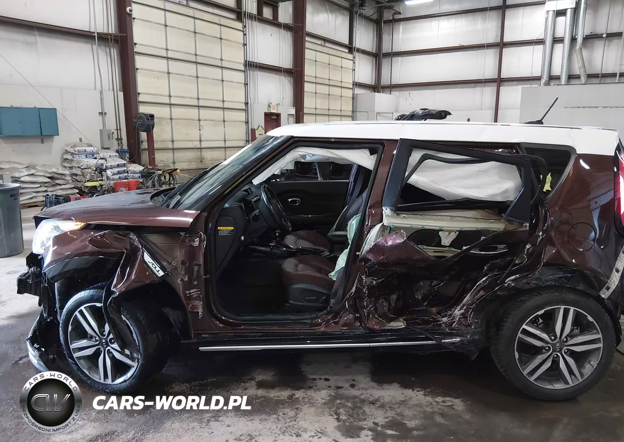 2017 Kia Soul + VIN:KNDJP3A55H7467753 - 13