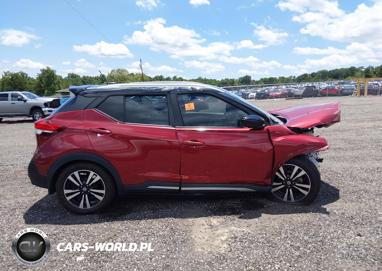 2019 Nissan Kicks Sr VIN:3N1CP5CU0KL480277 - 13