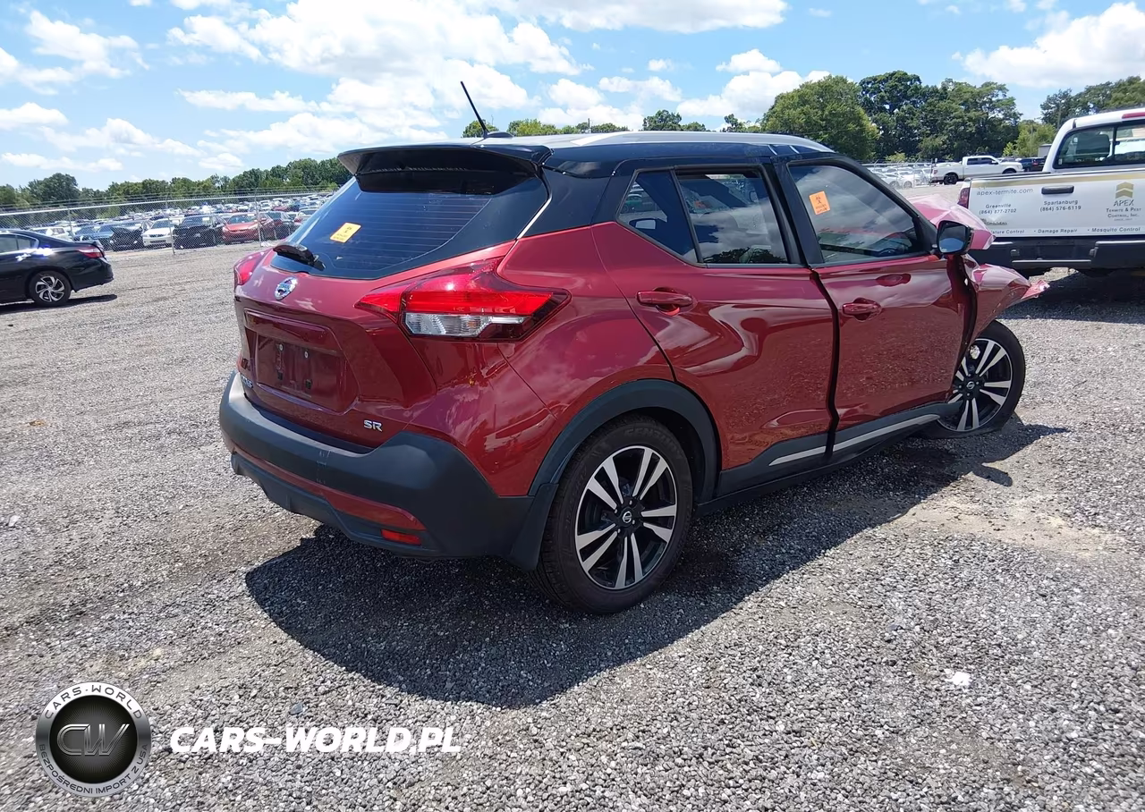 2019 Nissan Kicks Sr VIN:3N1CP5CU0KL480277 - 4