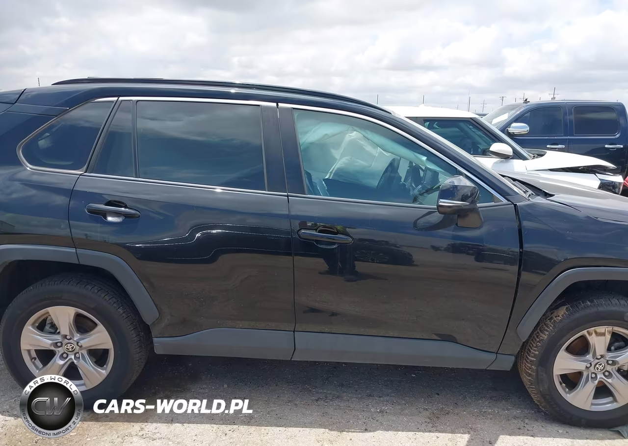 2022 Toyota Rav4 Xle VIN:2T3P1RFV2NW255660 - 12