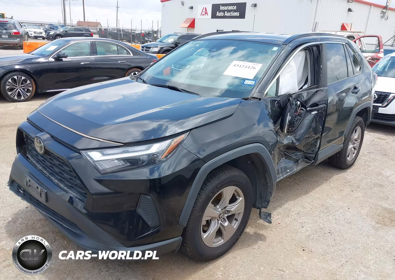 2022 Toyota Rav4 Xle VIN:2T3P1RFV2NW255660 - 2