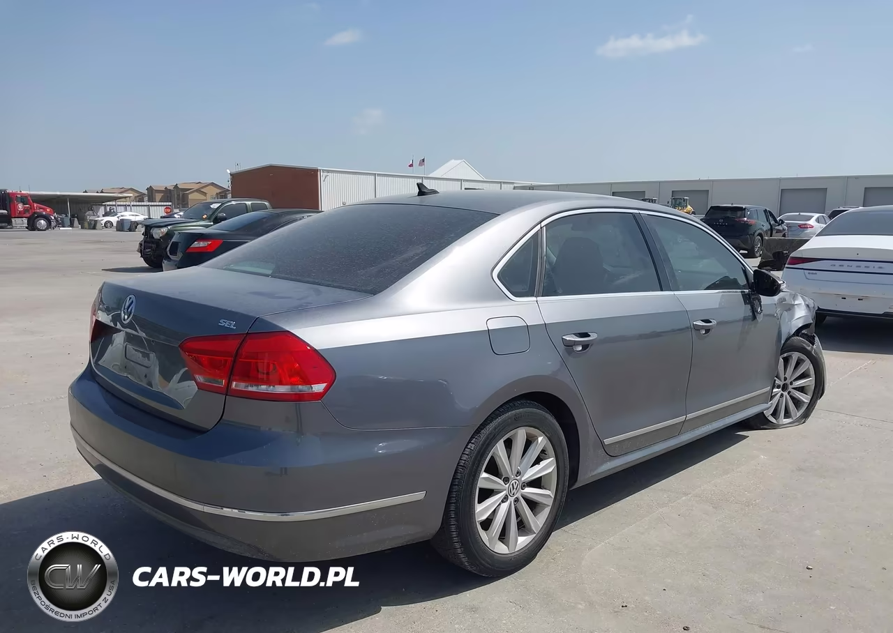 2012 Volkswagen Passat 2.5L Sel VIN:1VWCP7A39CC026784 - 4