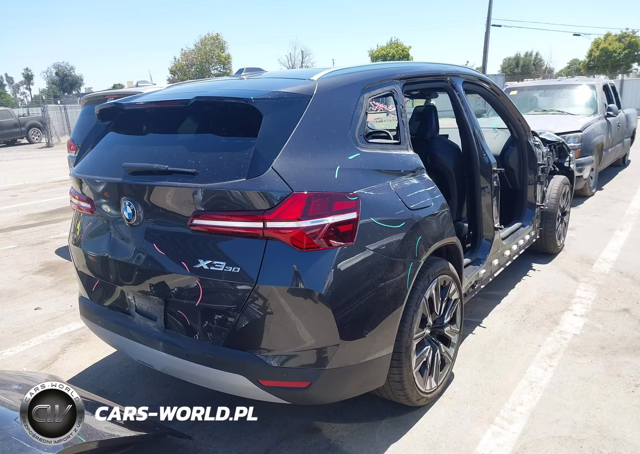2025 BMW X3 30 xDrive VIN:5UX53GP0XS9Z54988 - 4