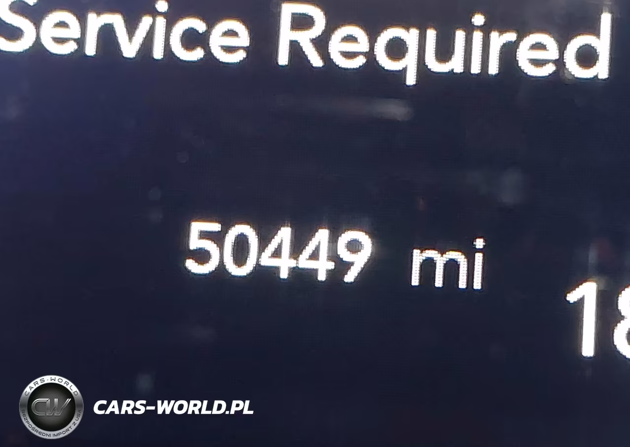 2018 Chrysler Pacifica Limited VIN:2C4RC1GG8JR358350 - 16