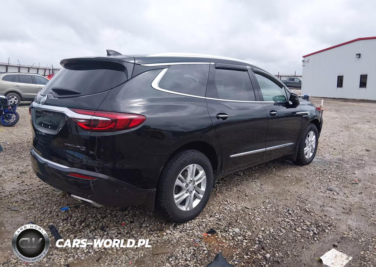 2018 Buick Enclave Premium VIN:5GAEVBKW5JJ131328 - 4
