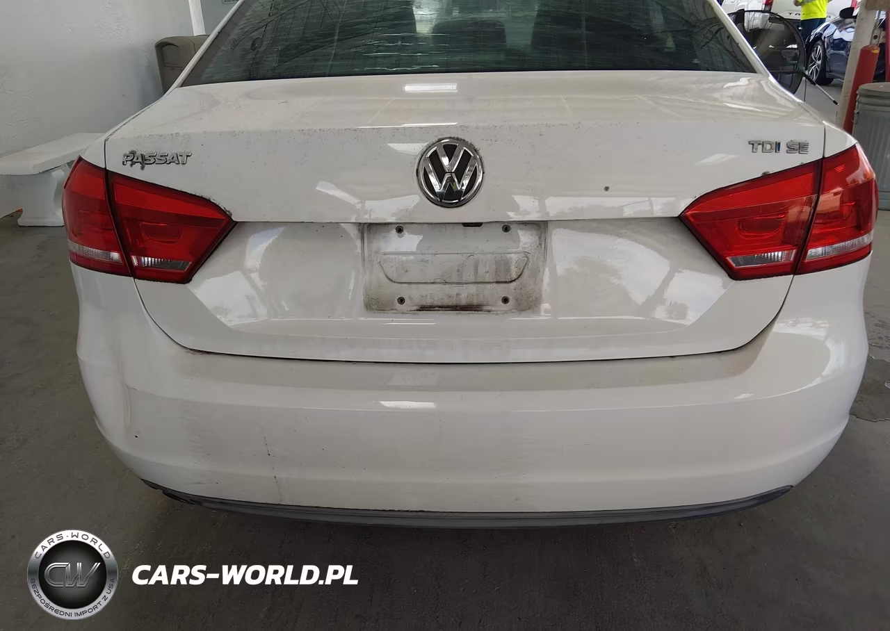 2014 Volkswagen Passat 2.0L Tdi Se VIN:1VWBN7A3XEC052802 - 16