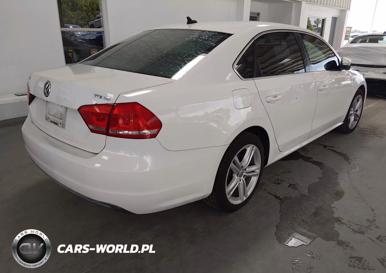 2014 Volkswagen Passat 2.0L Tdi Se VIN:1VWBN7A3XEC052802 - 4