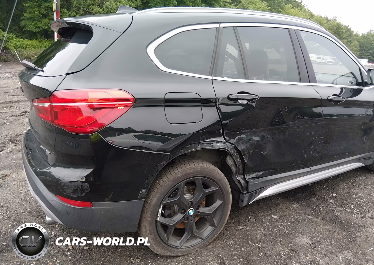 2018 BMW X1 xDrive28I VIN:WBXHT3C30J5L29886 - 6