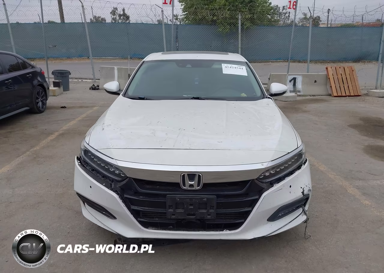 2018 Honda Accord Touring VIN:1HGCV1F95JA070889 - 12