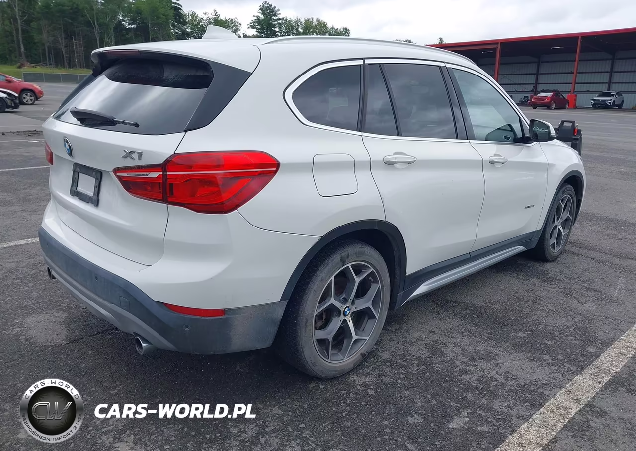 2018 BMW X1 xDrive28I VIN:WBXHT3C38J5F91125 - 4