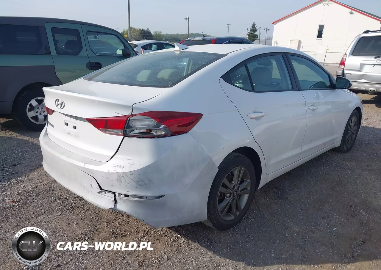 2018 Hyundai Elantra Value Edition VIN:5NPD84LFXJH306533 - 4