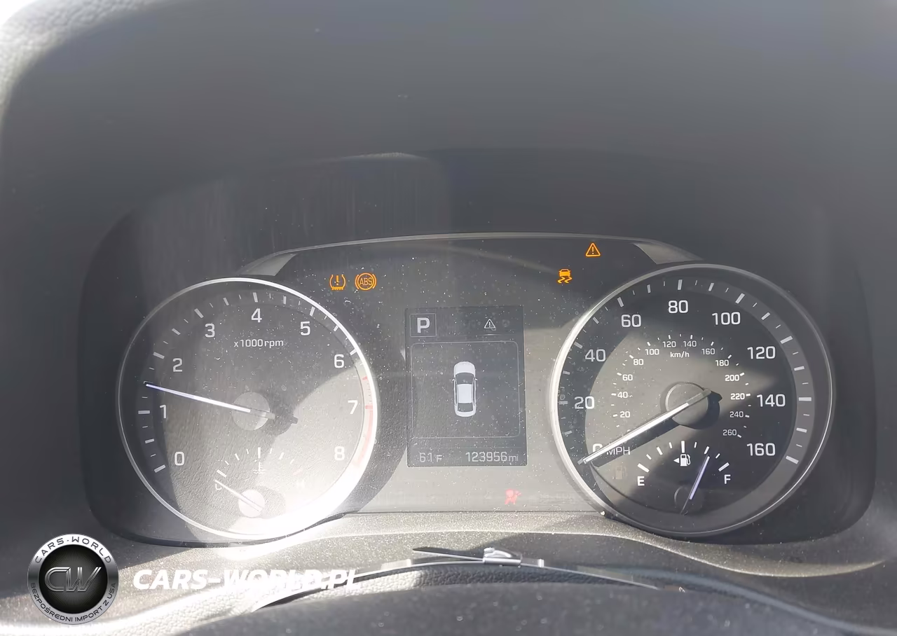 2018 Hyundai Elantra Value Edition VIN:5NPD84LFXJH306533 - 7
