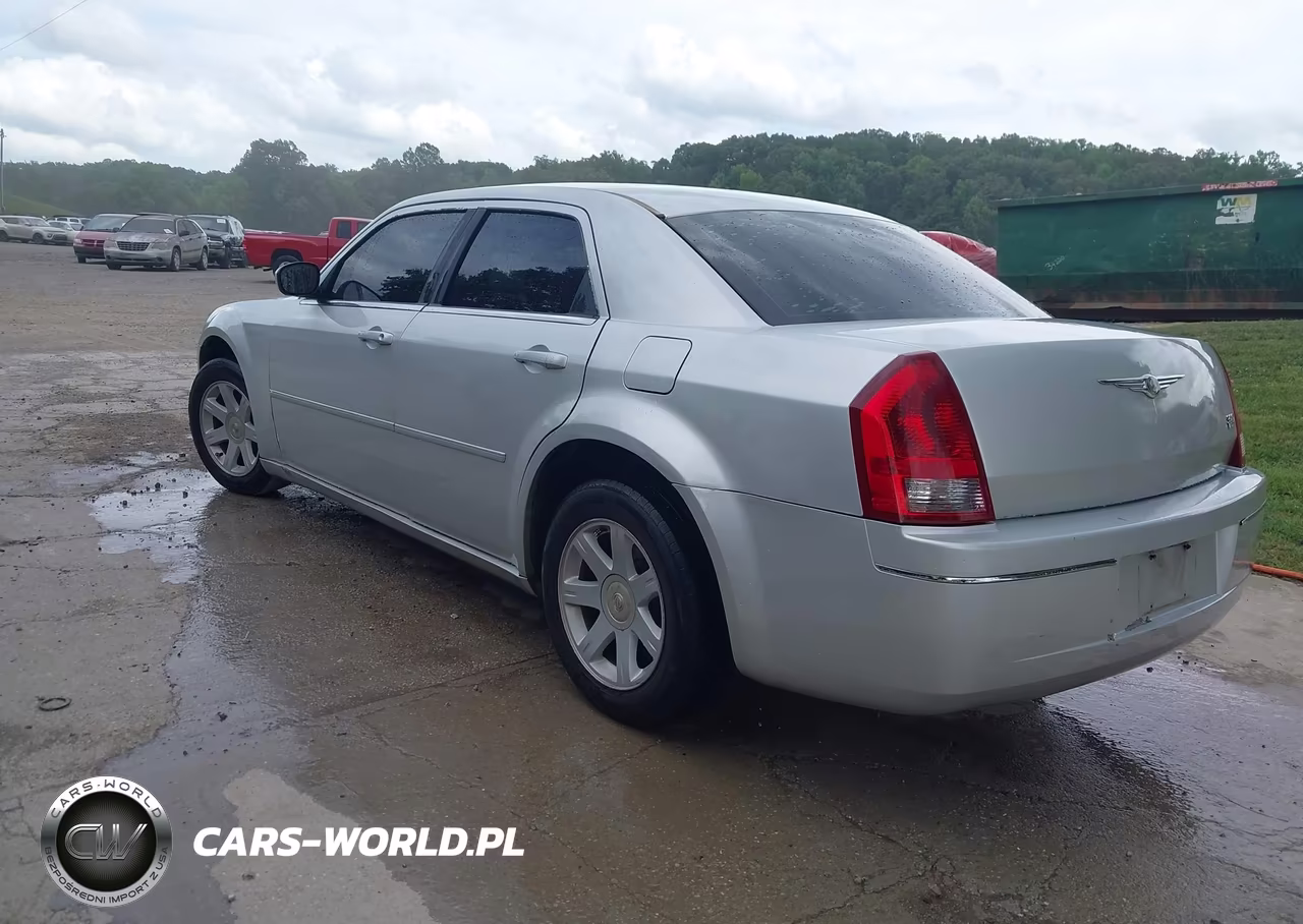 2005 Chrysler 300 Touring VIN:2C3JA53G15H585363 - 3