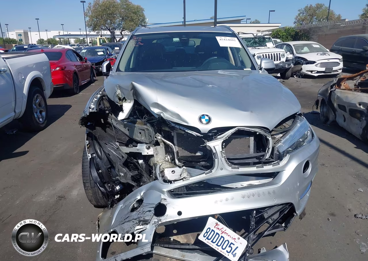 2015 BMW X5 xDrive50I VIN:5UXKR6C5XF0J74660 - 13