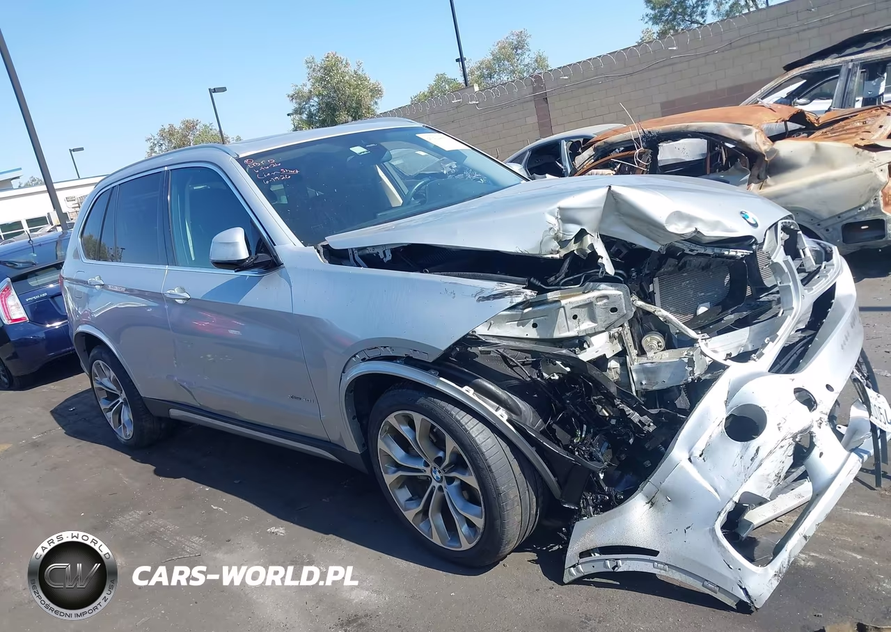 2015 BMW X5 xDrive50I VIN:5UXKR6C5XF0J74660 - 14