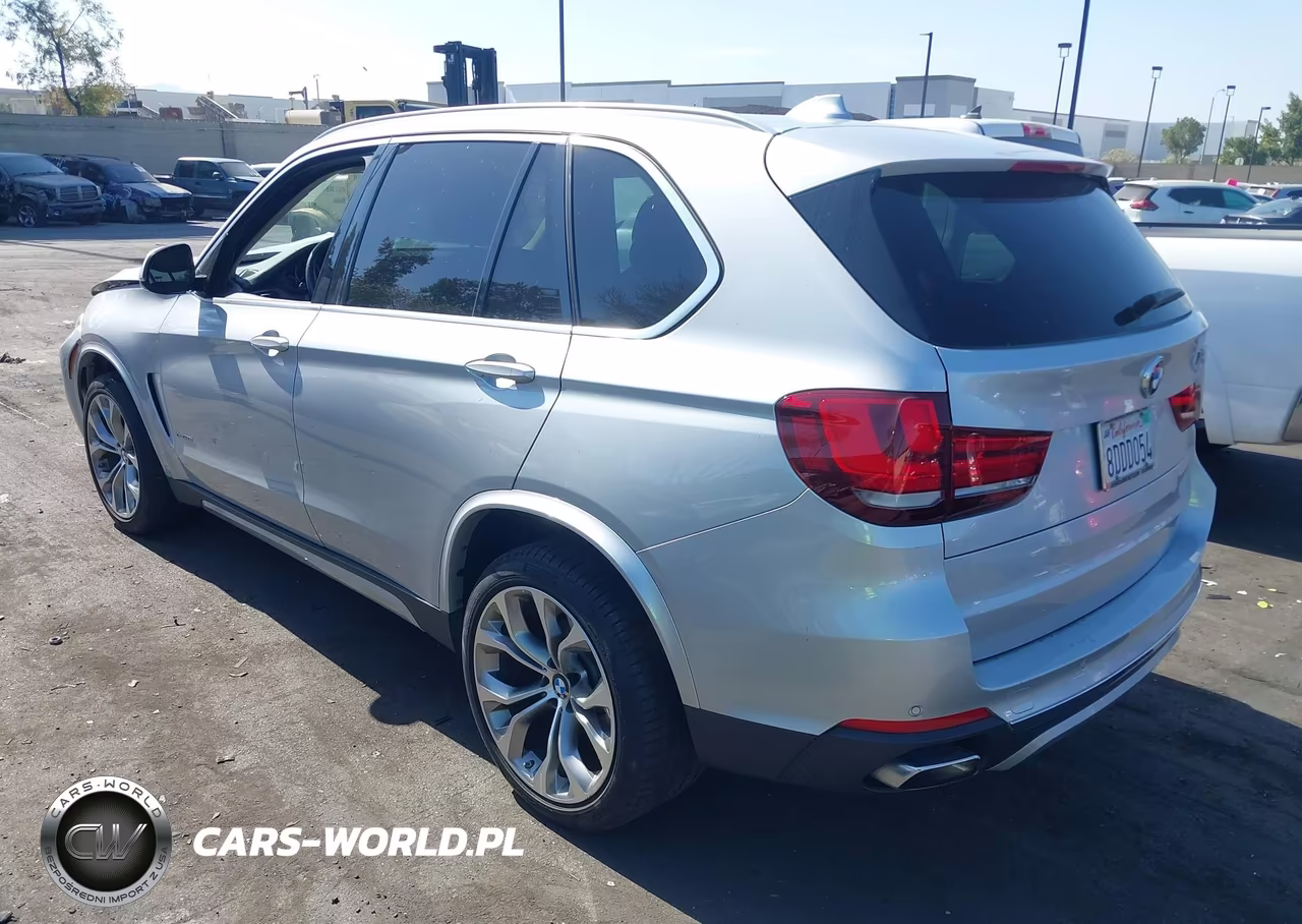 2015 BMW X5 xDrive50I VIN:5UXKR6C5XF0J74660 - 3