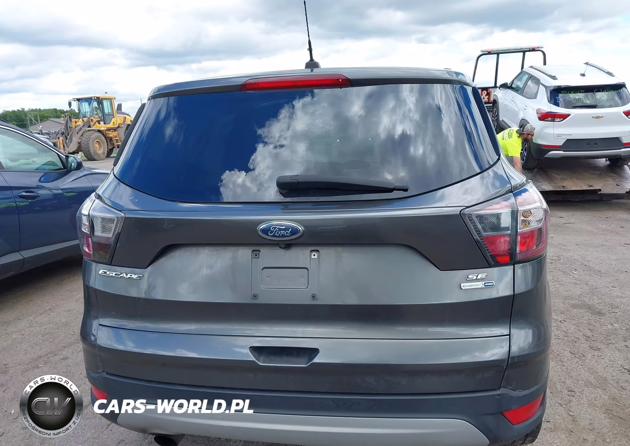 2017 Ford Escape Se VIN:1FMCU9GD1HUB45675 - 16