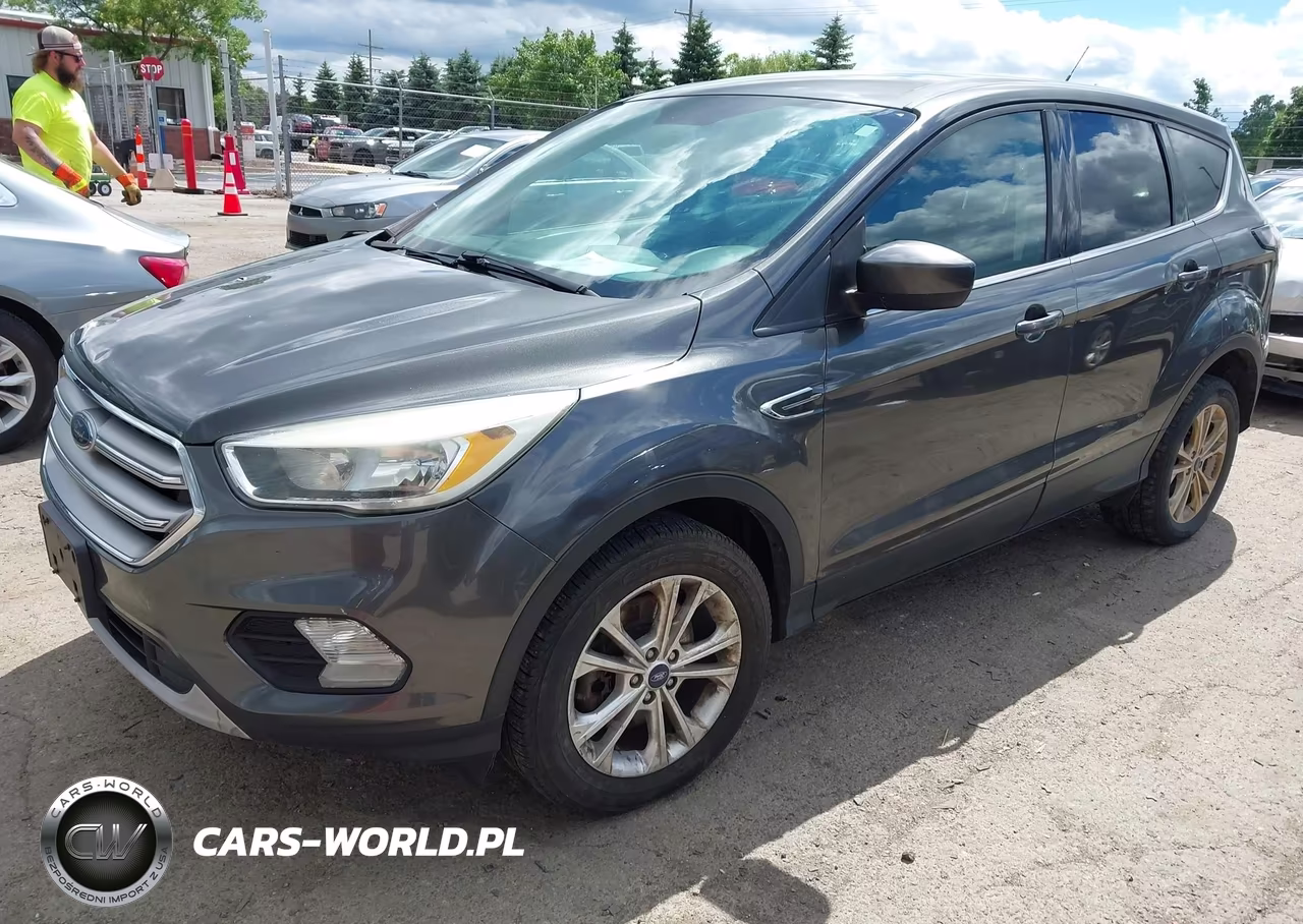 2017 Ford Escape Se VIN:1FMCU9GD1HUB45675 - 2