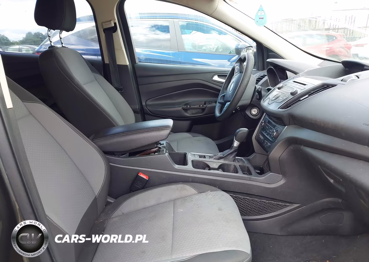 2017 Ford Escape Se VIN:1FMCU9GD1HUB45675 - 5
