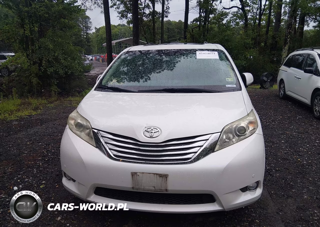2011 Toyota Sienna Limited V6 VIN:5TDYK3DC0BS086249 - 12