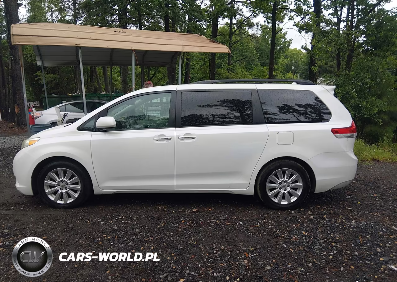 2011 Toyota Sienna Limited V6 VIN:5TDYK3DC0BS086249 - 14