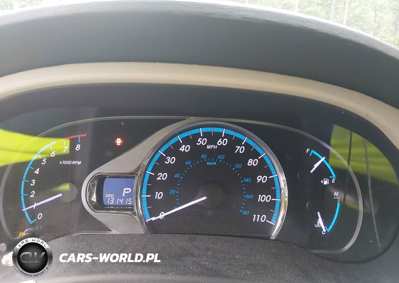 2011 Toyota Sienna Limited V6 VIN:5TDYK3DC0BS086249 - 7