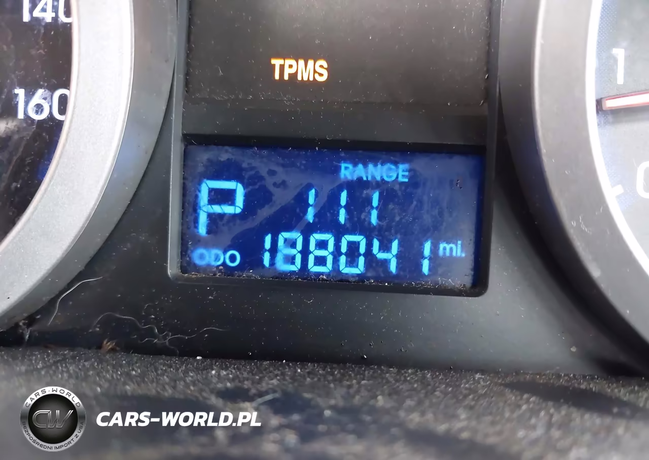 2010 Hyundai Genesis 3.8 Track VIN:KMHHU6KH3AU027972 - 15