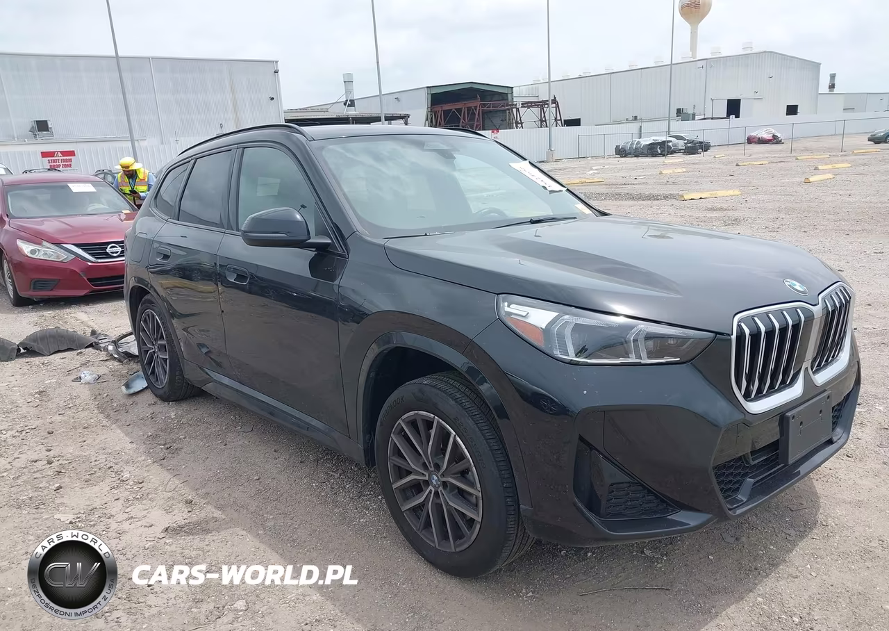 2025 BMW X1 xDrive28I – zdjęcie 1 z 18