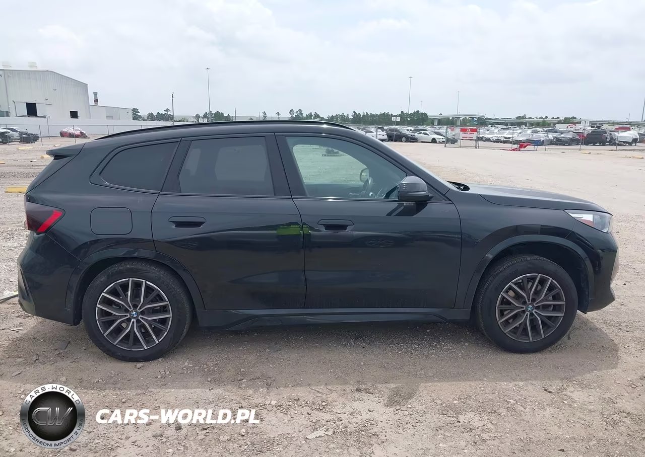 2025 BMW X1 xDrive28I VIN:WBX73EF08S5306513 - 14