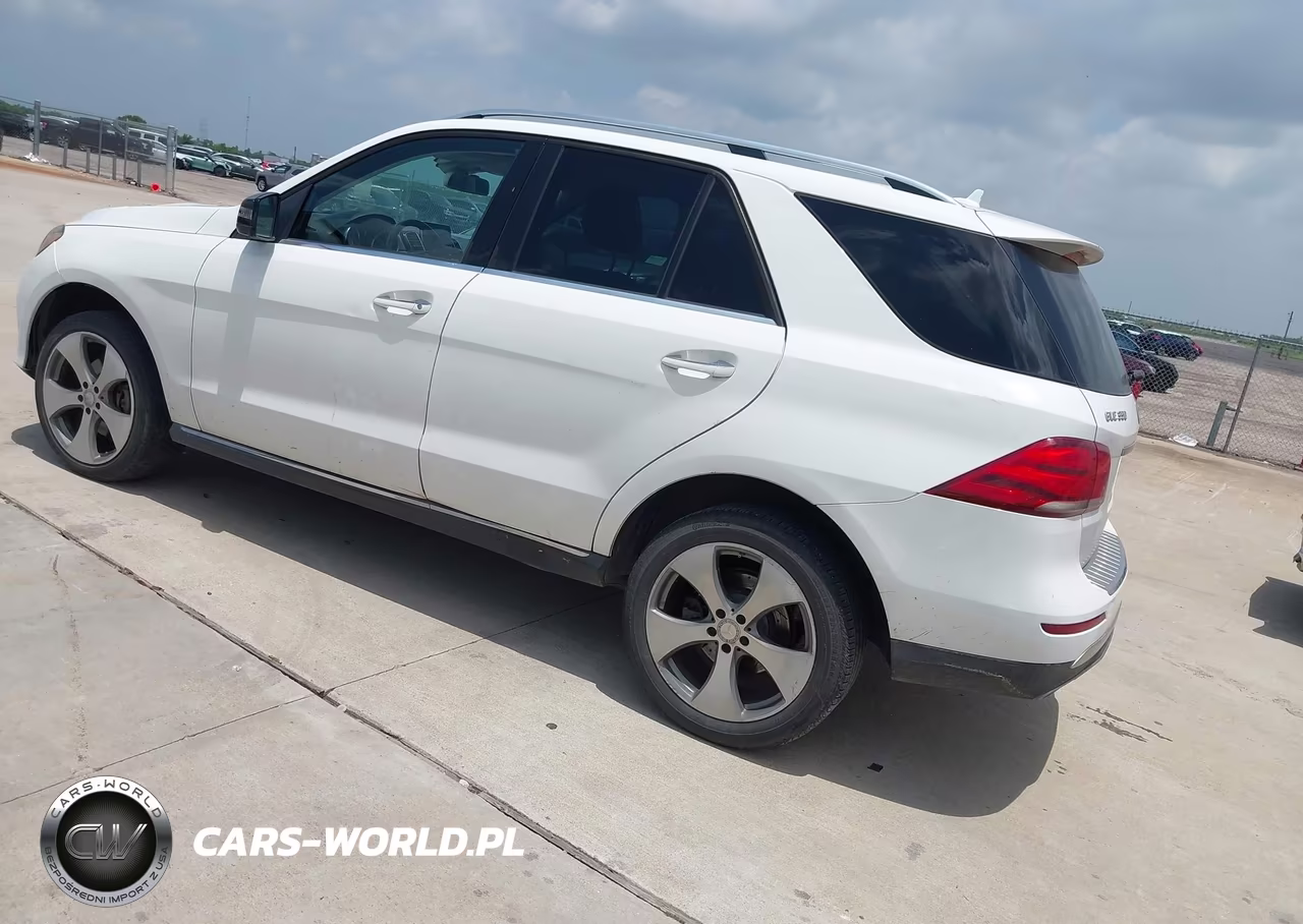2016 Mercedes-Benz Gle 350 4Matic VIN:4JGDA5HB0GA631607 - 3