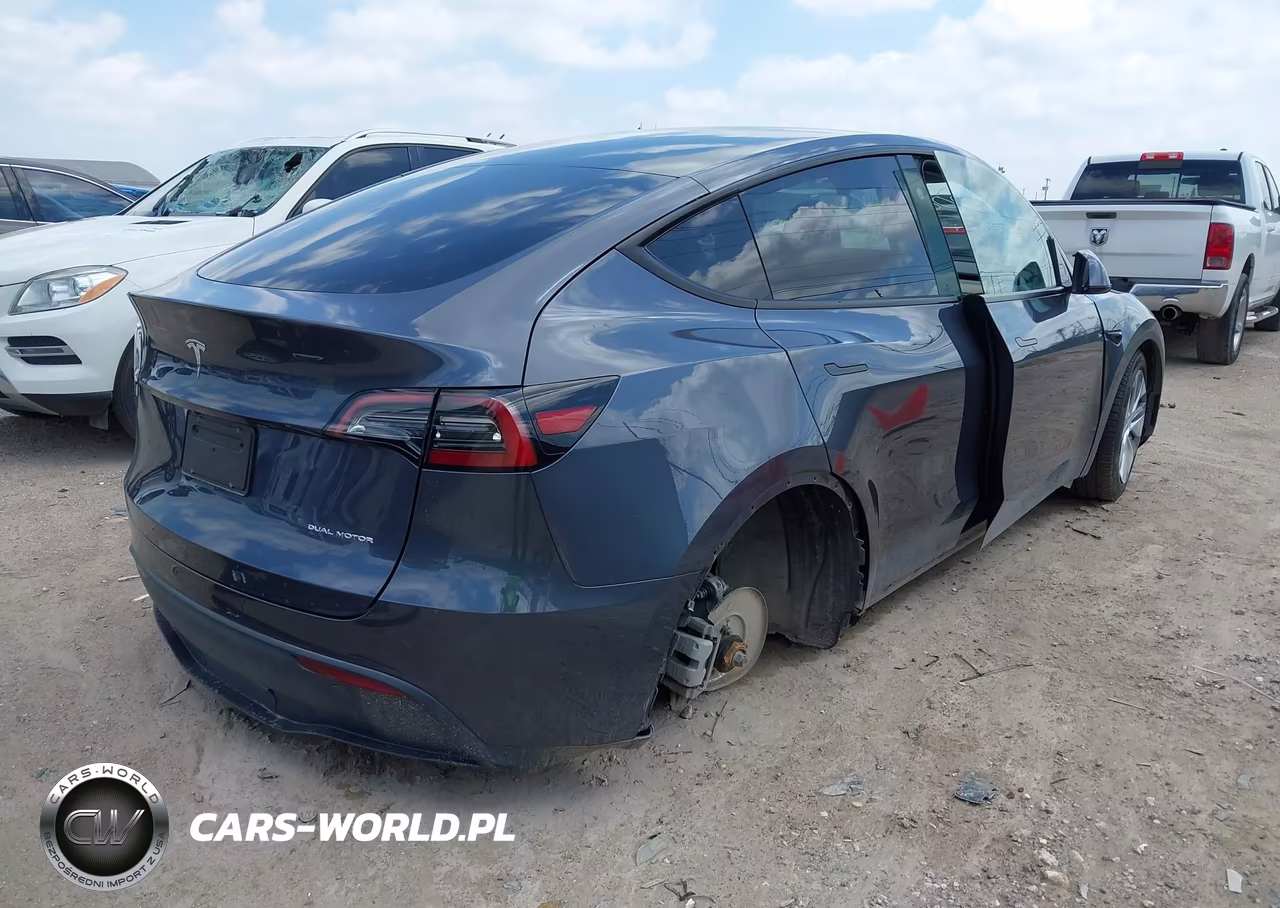 2023 Tesla Model Y Awd-Long Range Dual Motor All-Wheel Drive VIN:7SAYGDEE9PA162733 - 4