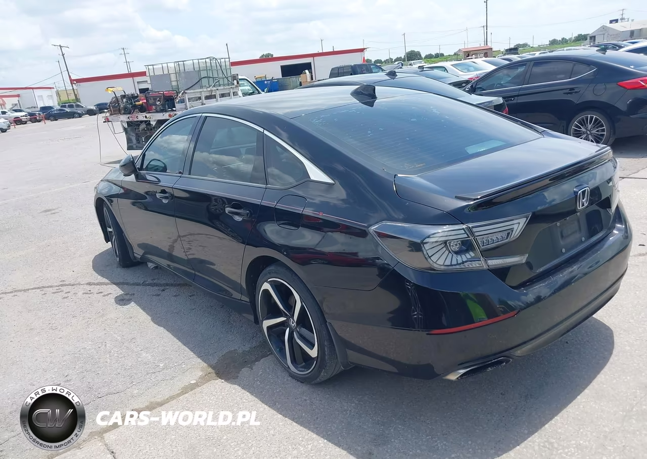 2018 Honda Accord Sport VIN:1HGCV1F34JA188850 - 3