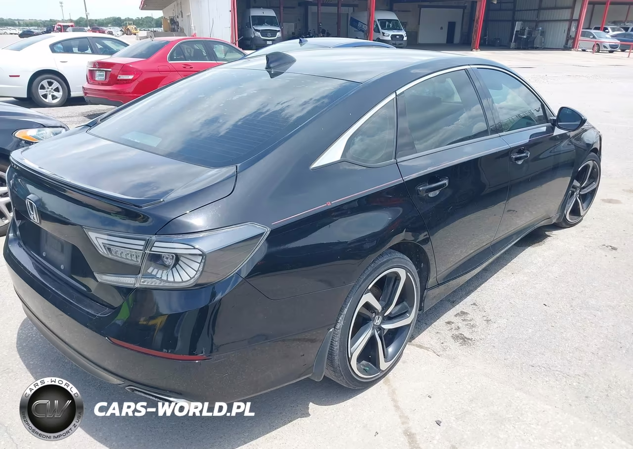 2018 Honda Accord Sport VIN:1HGCV1F34JA188850 - 4