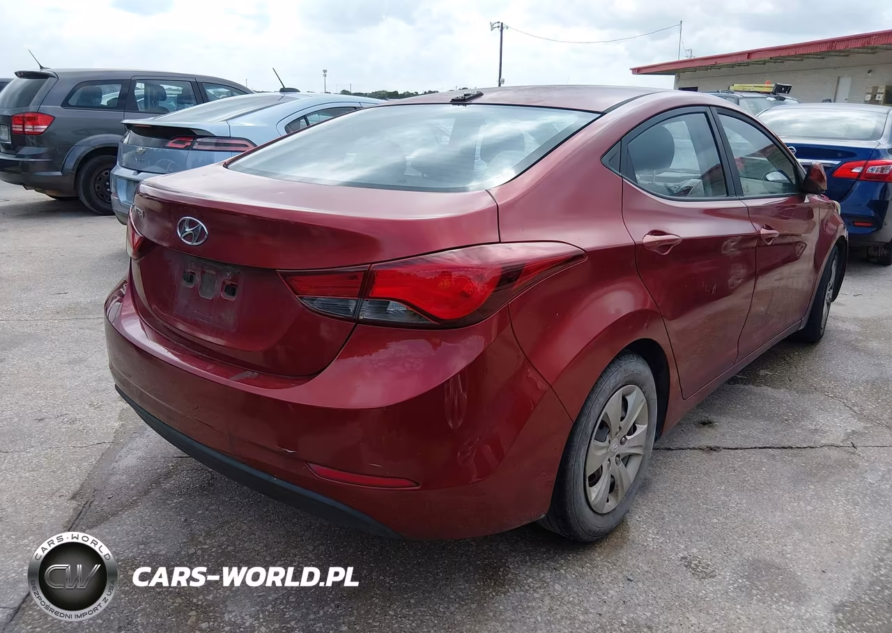 2016 Hyundai Elantra Se VIN:5NPDH4AE4GH753202 - 4