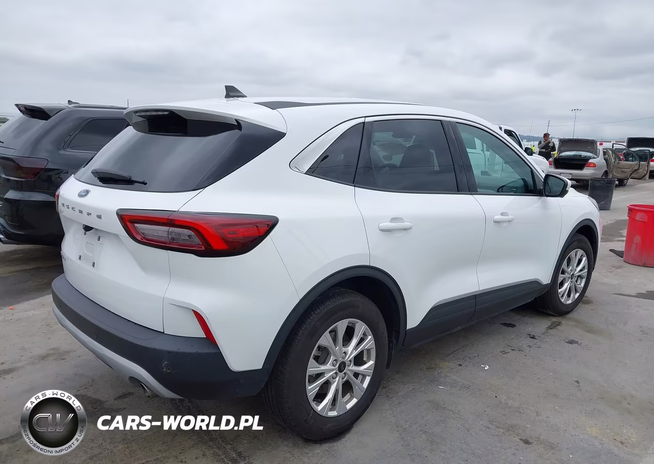 2023 Ford Escape Active VIN:1FMCU0GNXPUA37381 - 4
