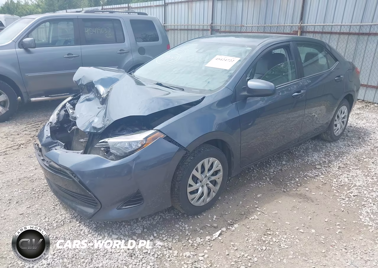 2017 Toyota Corolla Le VIN:5YFBURHE5HP614707 - 2