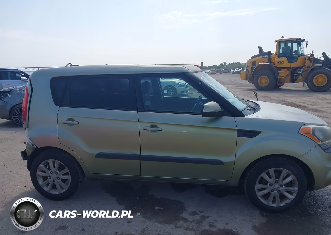 2012 Kia Soul + VIN:KNDJT2A6XC7454455 - 12